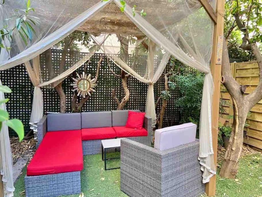 Homelivia, Luxueux Appartement Avec Jardin Prive Nice Dış mekan fotoğraf